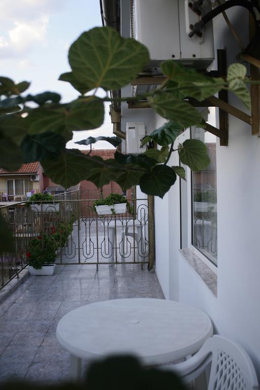 Family Hotel Andreev Nessebar Zimmer foto